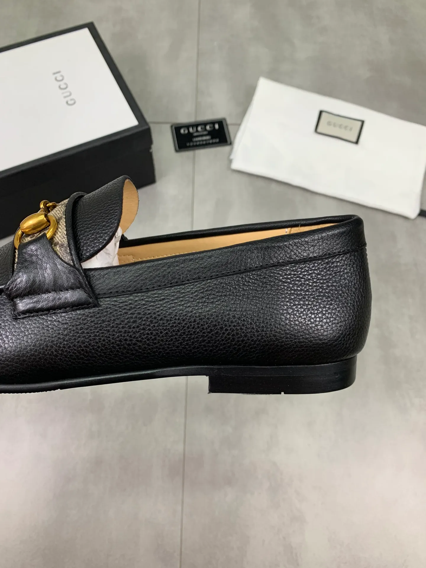 Men's men's shoes💰P520💰[New model]🆘Water-dyed cow lining [GUCCI] Gucci leather shoes, top men's purchasing agent, 2022 counter simultaneous sale, top-grade original calfskin imported from Italy ➕ first-layer cowhide lining) original sole provided by the original factory, fine workmanship, impeccable👍 You can enter and exit the counter at will; the real thing is super beautiful Sizes 38 to 44; 3⃣️colors🉑️ to choose from